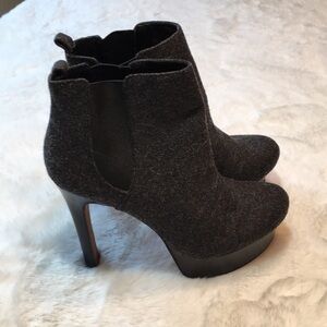 Vince Camuto VC Baileys heeled boots size 7 B